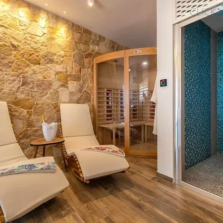 Casa de Férias Porto Ferro Con Piscina E Giardino Per 4 Persone *